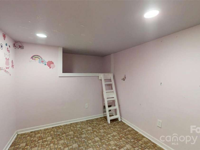 3151 Lynn Mountain Road, Vale, NC 28168.  MLS# CAR4263096, YatesRealty ID 19303. 