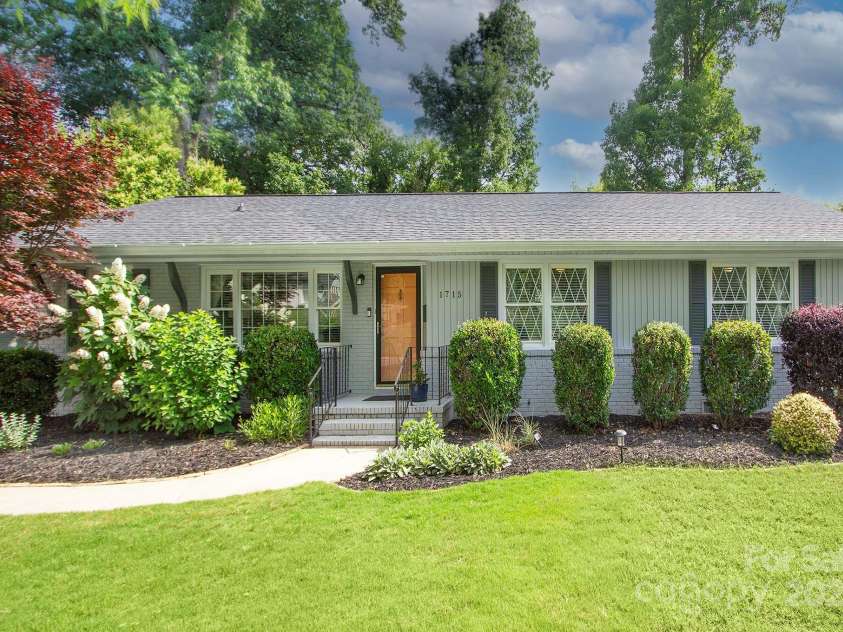 1715 Wensley Drive, Charlotte, NC 28210.  MLS# CAR4259556, YatesRealty ID 19305. 