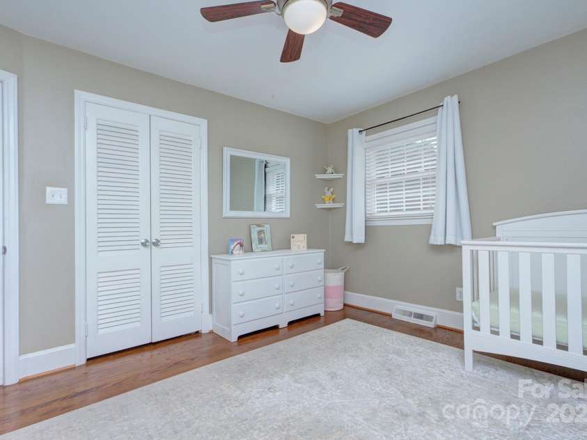 1715 Wensley Drive, Charlotte, NC 28210.  MLS# CAR4259556, YatesRealty ID 19305. 