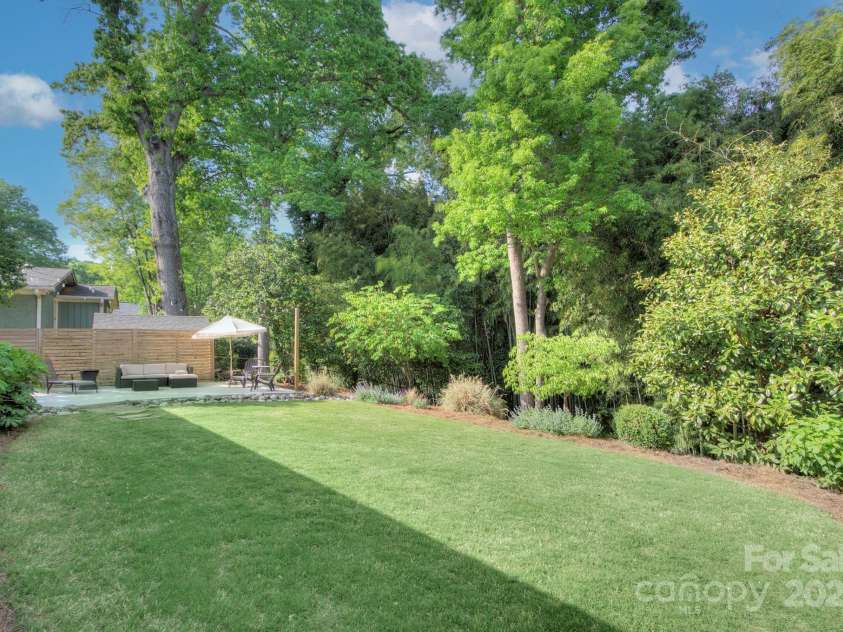 1715 Wensley Drive, Charlotte, NC 28210.  MLS# CAR4259556, YatesRealty ID 19305. 