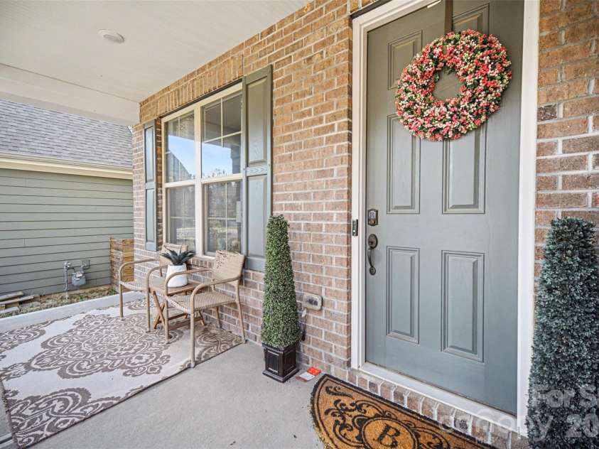 15200 Autumn Sage Drive, Charlotte, NC 28278.  MLS# CAR4356236, YatesRealty ID 19306. Front Door