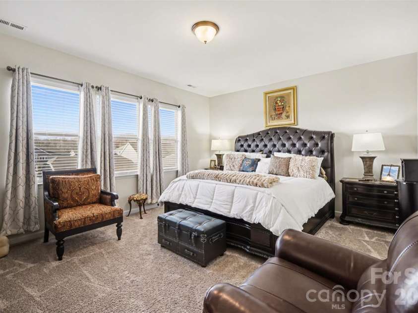 15200 Autumn Sage Drive, Charlotte, NC 28278.  MLS# CAR4356236, YatesRealty ID 19306. Primary Bedroom