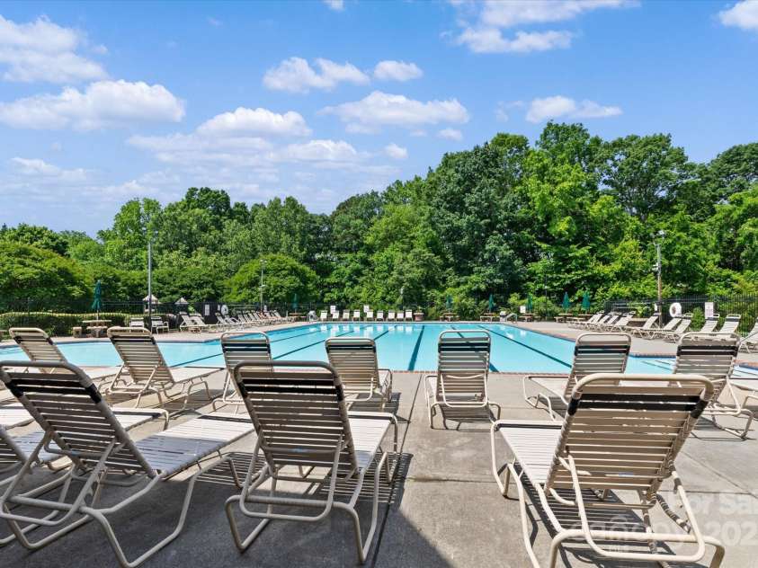 176 Pleasant Grove Lane, Mooresville, NC 28115.  MLS# CAR4259167, YatesRealty ID 19306. Community Pool