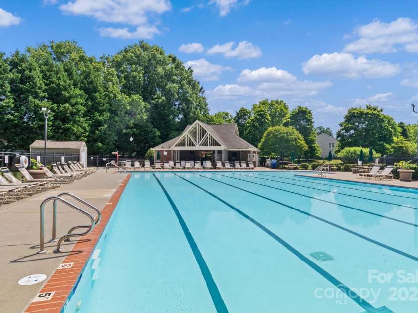 176 Pleasant Grove Lane, Mooresville, NC 28115.  MLS# CAR4259167, YatesRealty ID 19306. Community Pool