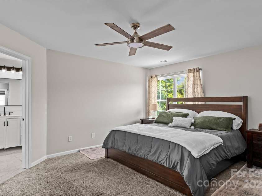 176 Pleasant Grove Lane, Mooresville, NC 28115.  MLS# CAR4259167, YatesRealty ID 19306. Primary Bedroom