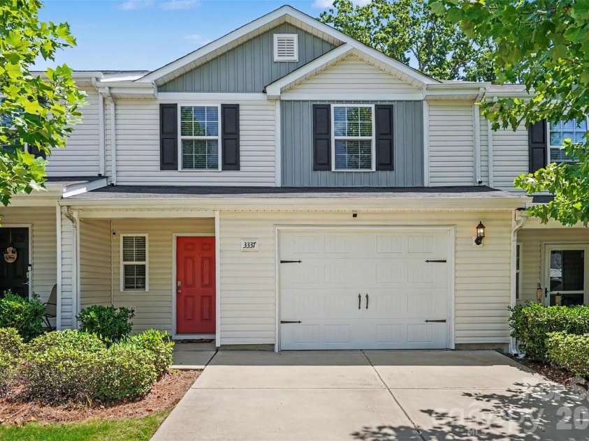 3337 Ellingford Road, Charlotte, NC 28214.  MLS# CAR4402458, YatesRealty ID 19308. 