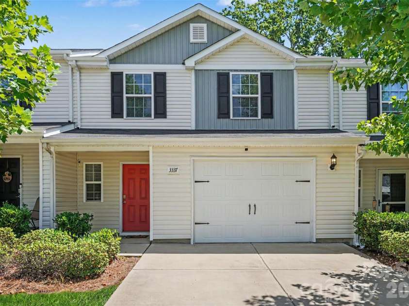 3337 Ellingford Road, Charlotte, NC 28214.  MLS# CAR4402458, YatesRealty ID 19308. 