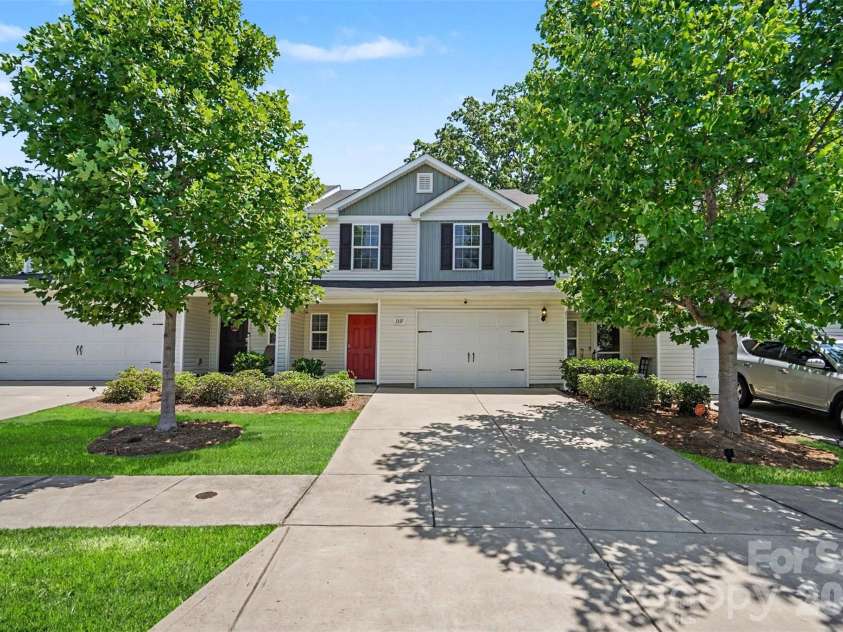 3337 Ellingford Road, Charlotte, NC 28214.  MLS# CAR4402458, YatesRealty ID 19308. 
