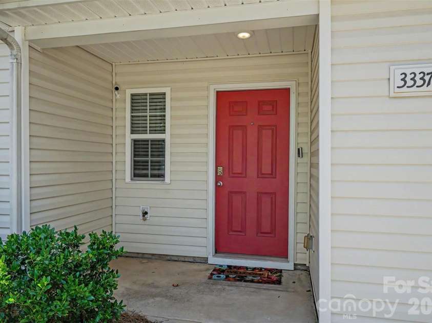 3337 Ellingford Road, Charlotte, NC 28214.  MLS# CAR4402458, YatesRealty ID 19308. 