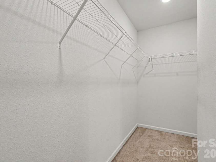 3337 Ellingford Road, Charlotte, NC 28214.  MLS# CAR4402458, YatesRealty ID 19308. 