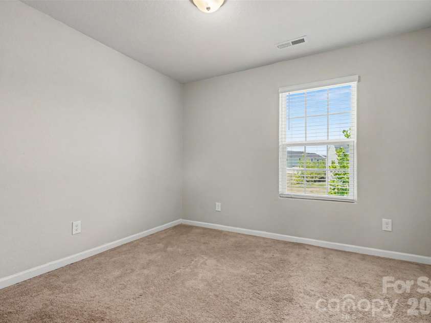3337 Ellingford Road, Charlotte, NC 28214.  MLS# CAR4402458, YatesRealty ID 19308. 
