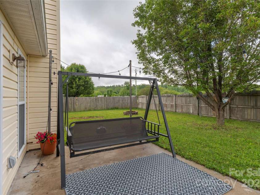 152 Sunberry Trail, Fletcher, NC 28732.  MLS# CAR4255053, YatesRealty ID 19309. Large Fenced Back Yard