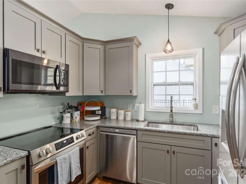 152 Sunberry Trail, Fletcher, NC 28732.  MLS# CAR4255053, YatesRealty ID 19309. Tons of storage and New Cabinets
