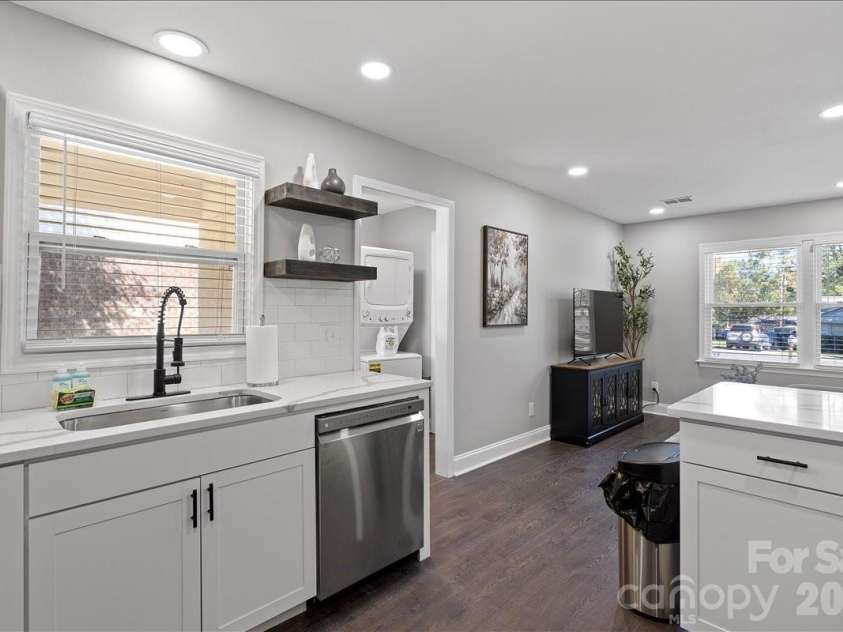 1064 Winchester Drive, Rock Hill, SC 29730.  MLS# CAR4363657, YatesRealty ID 19310. 