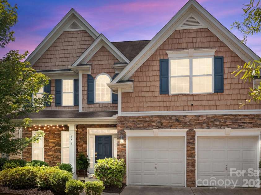 2233 Sonoma Valley Drive, Charlotte, NC 28214.  MLS# CAR4265873, YatesRealty ID 19310. 