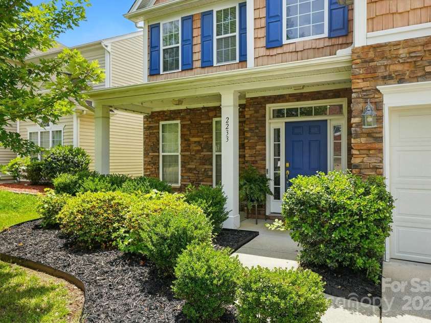 2233 Sonoma Valley Drive, Charlotte, NC 28214.  MLS# CAR4265873, YatesRealty ID 19310. 