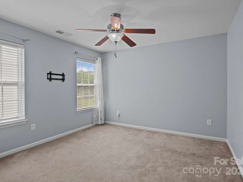 2233 Sonoma Valley Drive, Charlotte, NC 28214.  MLS# CAR4265873, YatesRealty ID 19310. Second Floor Bedroom Three