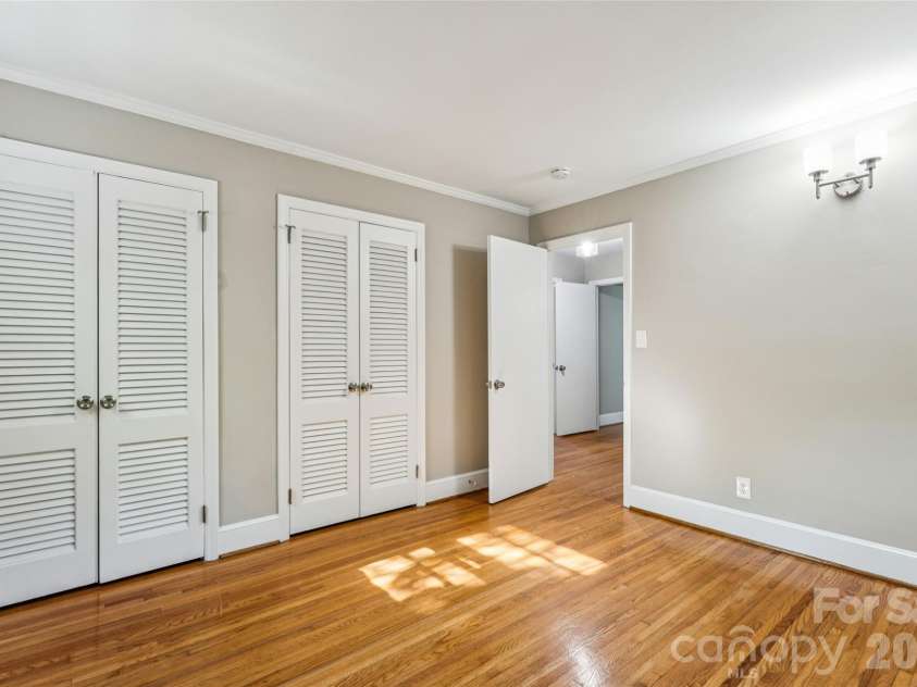 2227 Wensley Drive, Charlotte, NC 28210.  MLS# CAR4376969, YatesRealty ID 19311. 2nd Bedroom
