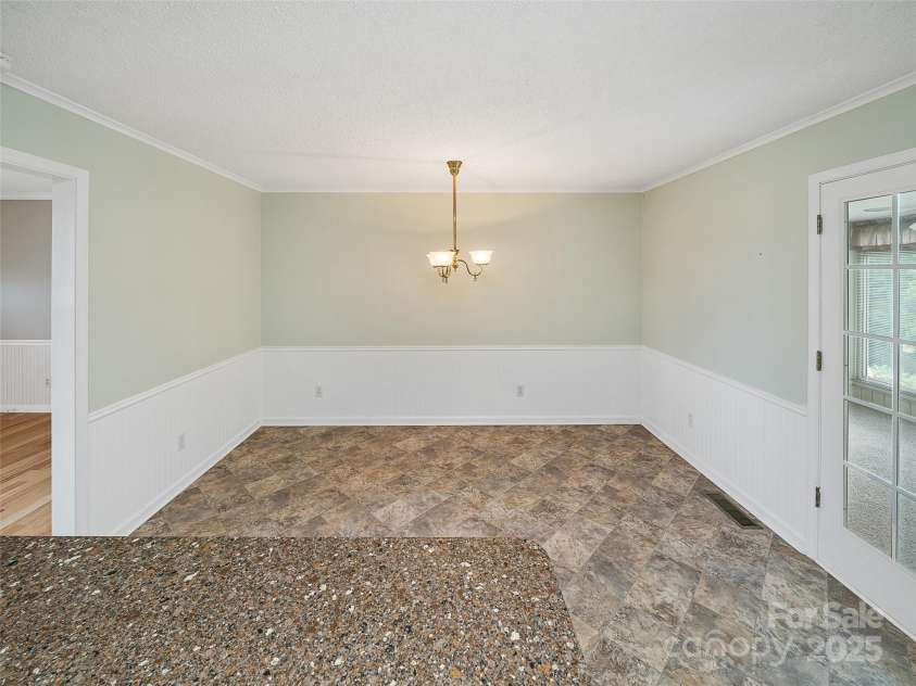 321 Jupiter Road, Weaverville, NC 28787.  MLS# CAR4266351, YatesRealty ID 19311. 