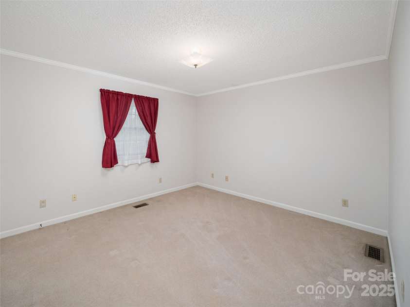 321 Jupiter Road, Weaverville, NC 28787.  MLS# CAR4266351, YatesRealty ID 19311. 