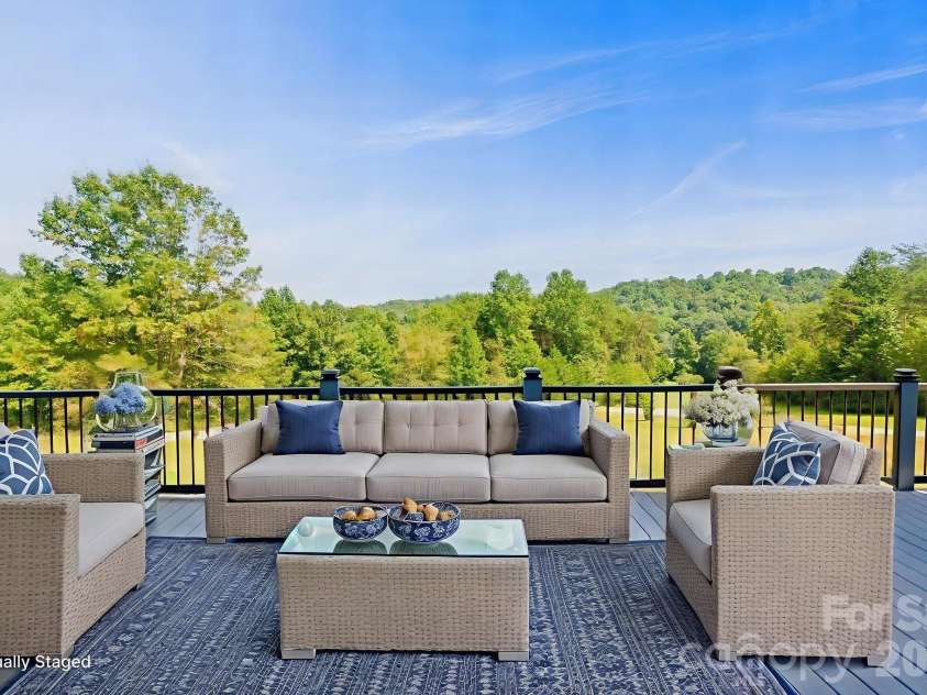 456 Hickory Loop, Rutherfordton, NC 28139.  MLS# CAR4318402, YatesRealty ID 19312. 