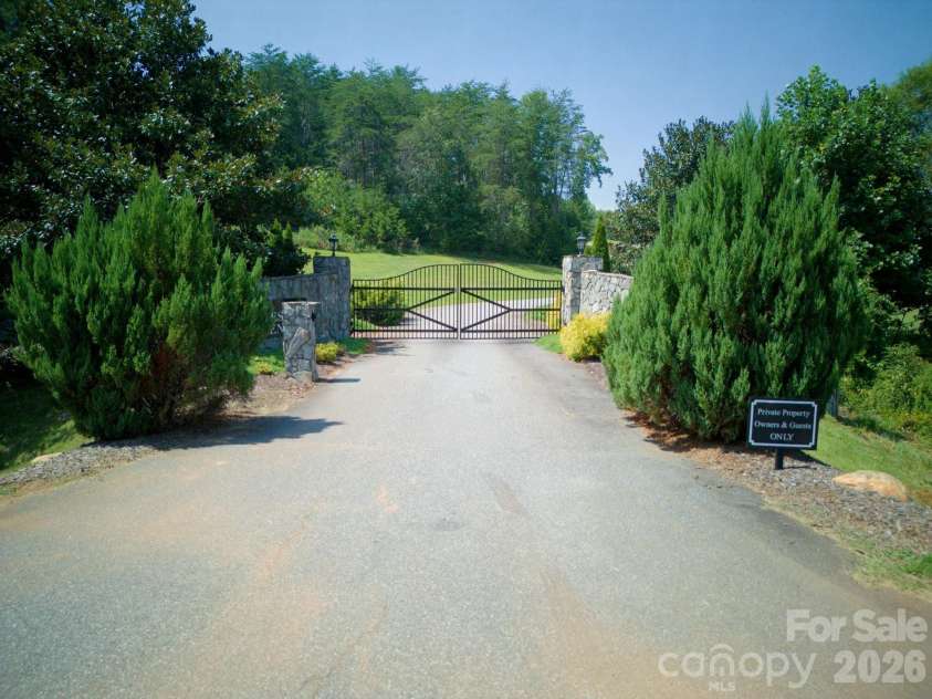 456 Hickory Loop, Rutherfordton, NC 28139.  MLS# CAR4318402, YatesRealty ID 19312. Gated Community w/underground power lines