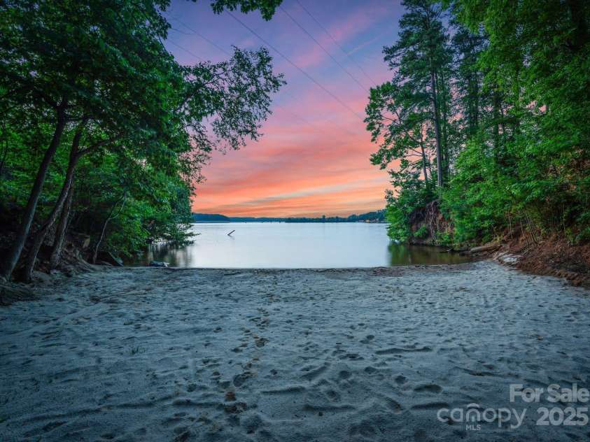 9184 Greenwood Road, Terrell, NC 28682.  MLS# CAR4262794, YatesRealty ID 19313. 