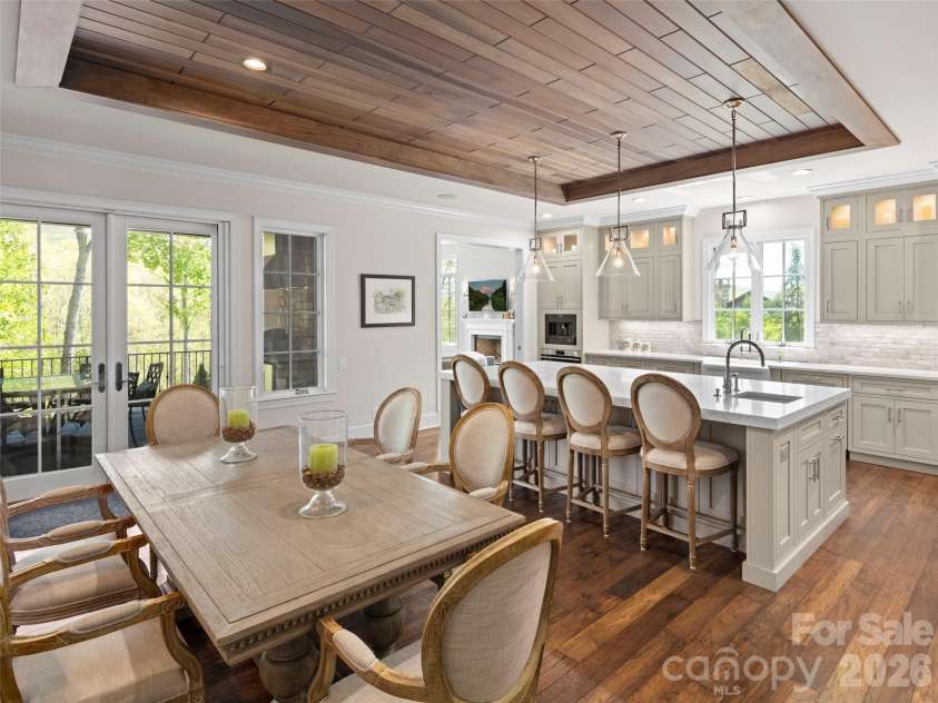 1925 White Tree Trail, Arden, NC 28704.  MLS# CAR4372679, YatesRealty ID 19314. 