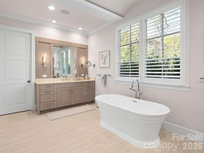 1925 White Tree Trail, Arden, NC 28704.  MLS# CAR4372679, YatesRealty ID 19314. 