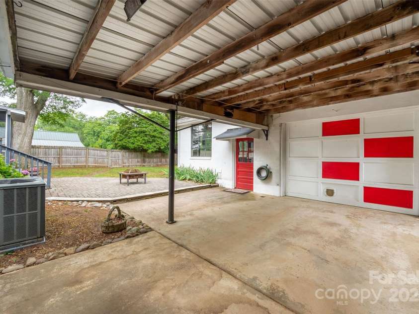 34 Admiral Avenue, Concord, NC 28027.  MLS# CAR4263306, YatesRealty ID 19315. 