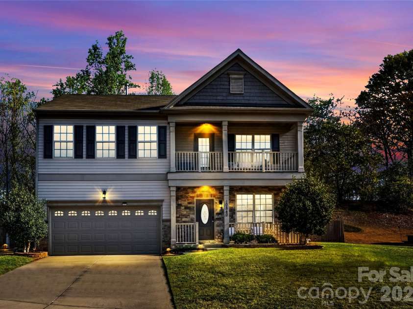10840 Cove Point Drive, Charlotte, NC 28278.  MLS# CAR4354828, YatesRealty ID 19317. 