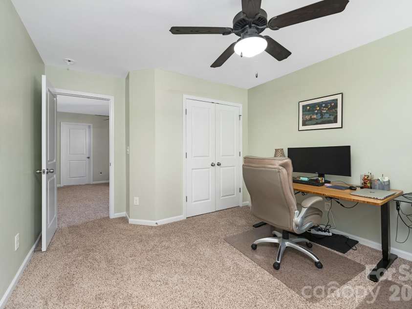 10840 Cove Point Drive, Charlotte, NC 28278.  MLS# CAR4354828, YatesRealty ID 19317. Fourth Bedroom
