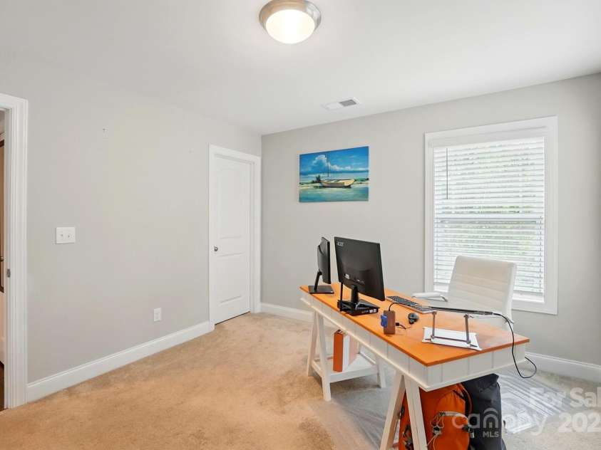 9511 Spurwig Court, Charlotte, NC 28278.  MLS# CAR4265487, YatesRealty ID 19317. 