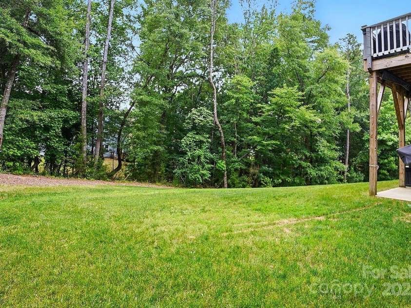 9511 Spurwig Court, Charlotte, NC 28278.  MLS# CAR4265487, YatesRealty ID 19317. 
