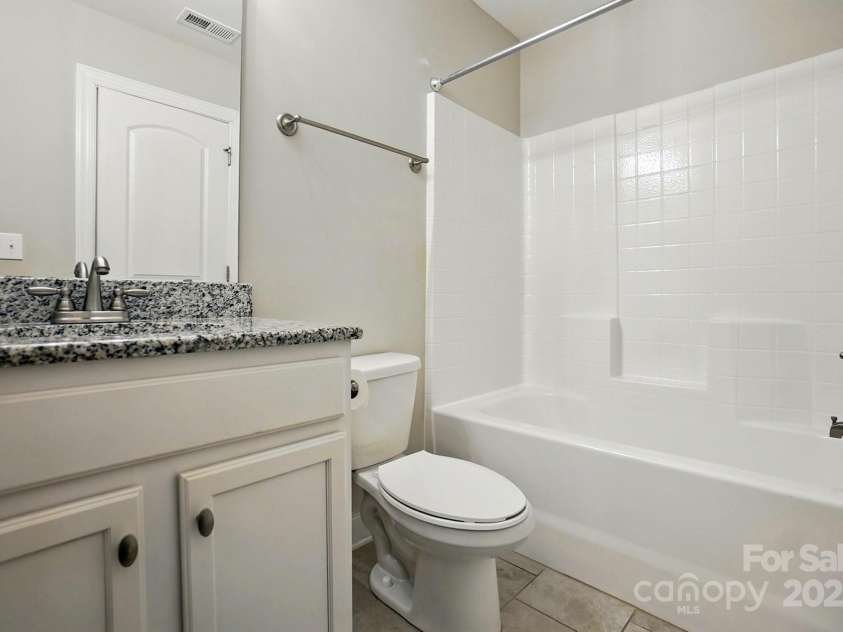 9511 Spurwig Court, Charlotte, NC 28278.  MLS# CAR4265487, YatesRealty ID 19317. Bath2