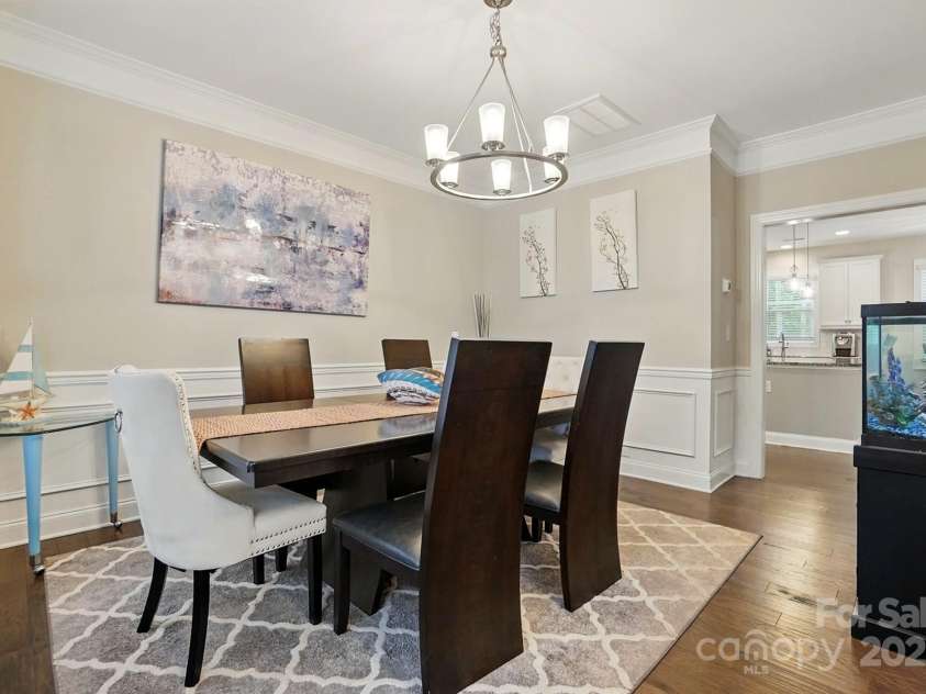 9511 Spurwig Court, Charlotte, NC 28278.  MLS# CAR4265487, YatesRealty ID 19317. Dining Room