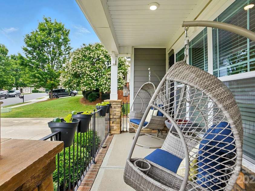9511 Spurwig Court, Charlotte, NC 28278.  MLS# CAR4265487, YatesRealty ID 19317. Entrance