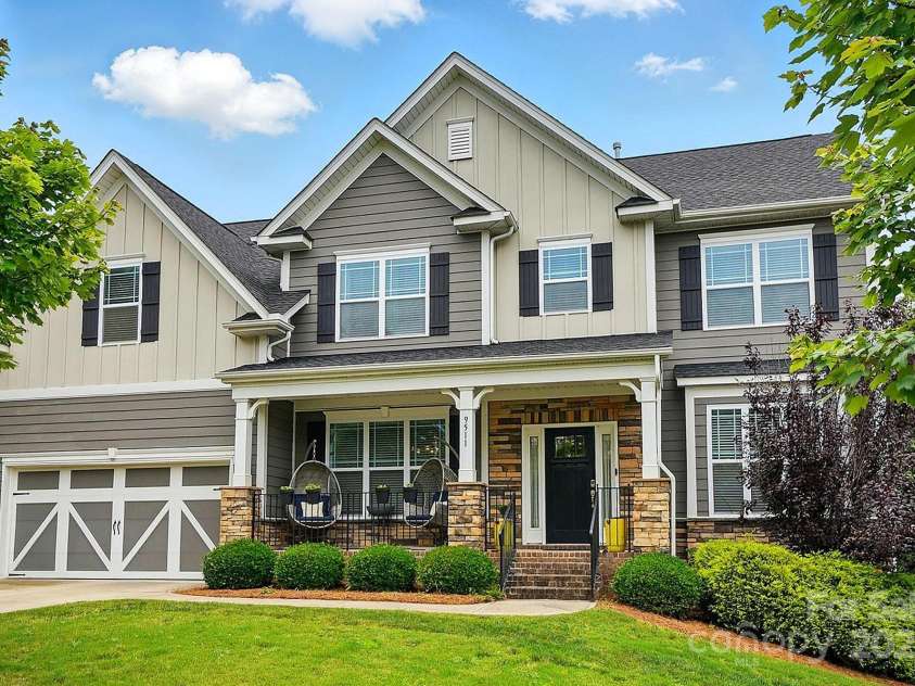 9511 Spurwig Court, Charlotte, NC 28278.  MLS# CAR4265487, YatesRealty ID 19317. Front