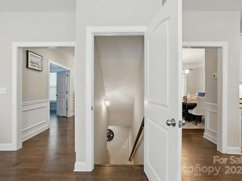 9511 Spurwig Court, Charlotte, NC 28278.  MLS# CAR4265487, YatesRealty ID 19317. Main Level (entry to basement)