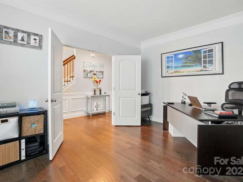 9511 Spurwig Court, Charlotte, NC 28278.  MLS# CAR4265487, YatesRealty ID 19317. Office