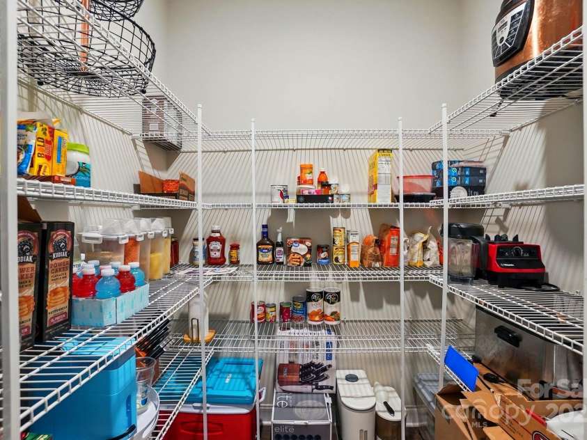 9511 Spurwig Court, Charlotte, NC 28278.  MLS# CAR4265487, YatesRealty ID 19317. Pantry