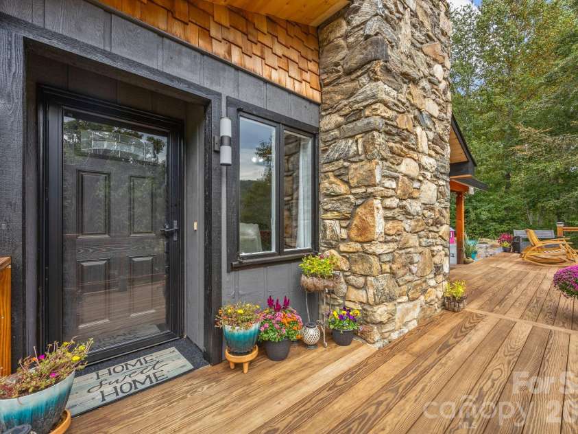263 Morgan Branch Road, Leicester, NC 28748.  MLS# CAR4373375, YatesRealty ID 19318. 