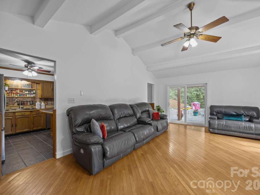 263 Morgan Branch Road, Leicester, NC 28748.  MLS# CAR4373375, YatesRealty ID 19318. 