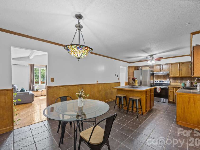 263 Morgan Branch Road, Leicester, NC 28748.  MLS# CAR4373375, YatesRealty ID 19318. 