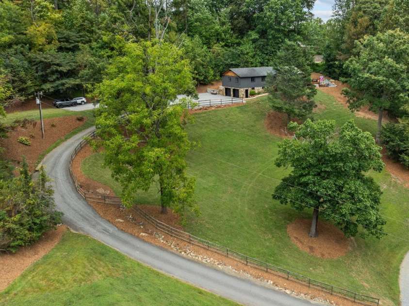 263 Morgan Branch Road, Leicester, NC 28748.  MLS# CAR4373375, YatesRealty ID 19318. 