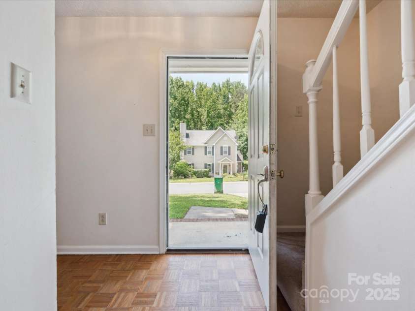 3313 Fortis Lane, Matthews, NC 28105.  MLS# CAR4266323, YatesRealty ID 19318. 