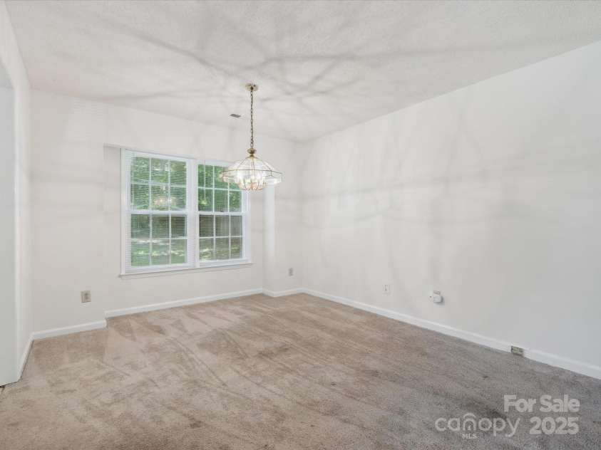 3313 Fortis Lane, Matthews, NC 28105.  MLS# CAR4266323, YatesRealty ID 19318. 