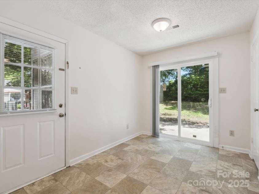 3313 Fortis Lane, Matthews, NC 28105.  MLS# CAR4266323, YatesRealty ID 19318. 
