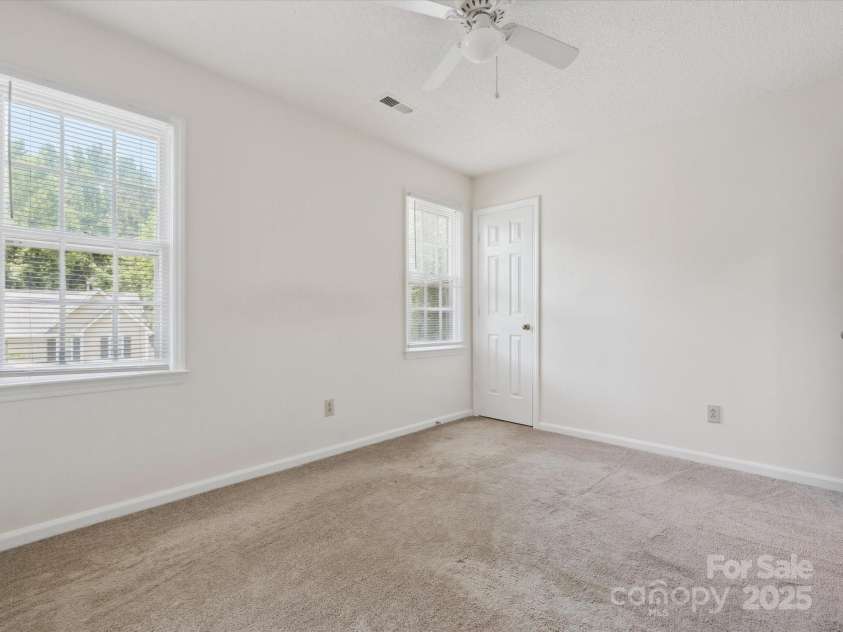 3313 Fortis Lane, Matthews, NC 28105.  MLS# CAR4266323, YatesRealty ID 19318. 