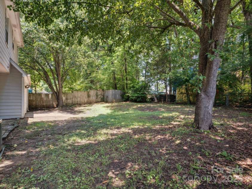 3313 Fortis Lane, Matthews, NC 28105.  MLS# CAR4266323, YatesRealty ID 19318. 